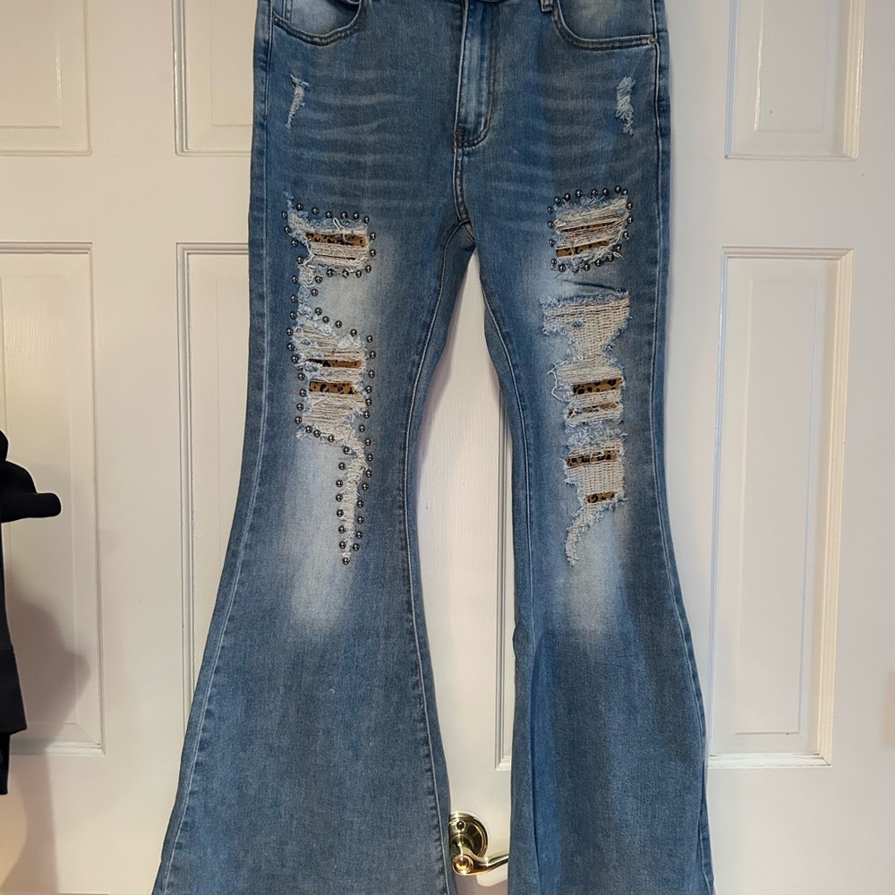 Oli & Hali distressed flare, jeans with animal print and stud, NWOT